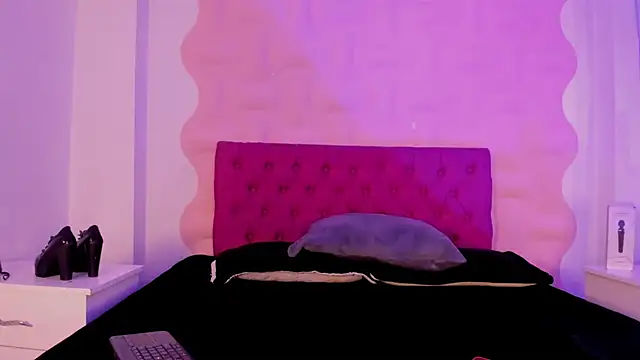 Natasha Nasty2 online show from 11/06/25, 08:21