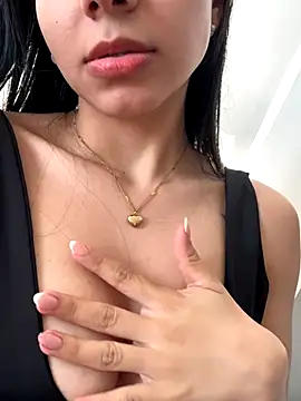 Liissa cute  online show from 11/19/25, 07:25