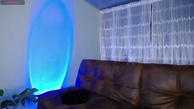 Snapshot of peyton_golden1 chatting on 02/07/25, 05:10 peyton golden1 online show from 02/07/25, 05:10