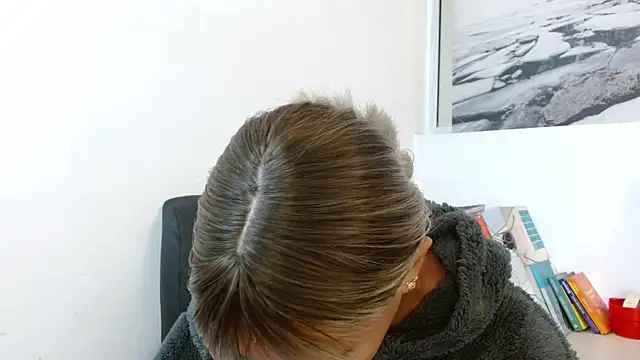 peyton golden1 online show from 11/22/25, 03:27