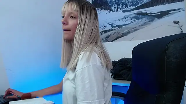 peyton golden1 online show from 12/19/25, 04:08