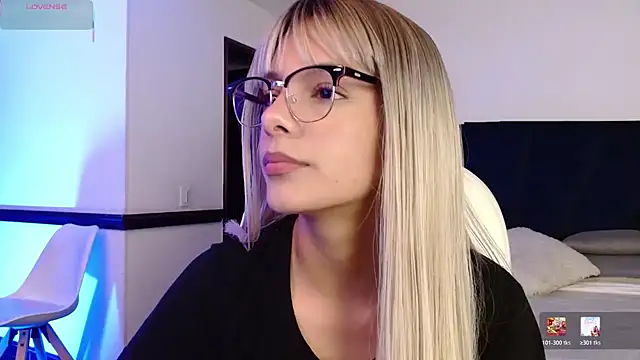 peyton golden1 online show from 03/19/26, 03:32