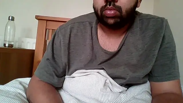 whoreboi98 online show from 04/17/26, 10:18