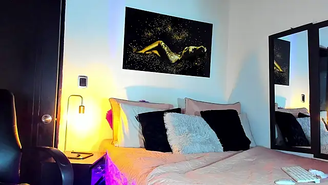 KimberlyBanks2 online show from 01/29/25, 01:37