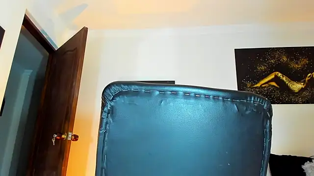 KimberlyBanks2 online show from 11/20/25, 10:15