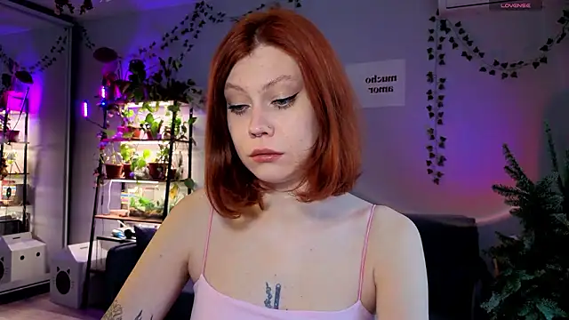 Snapshot of Your_Corvus chatting on 01/14/26, 10:43 Your Corvus online show from 01/14/26, 10:43