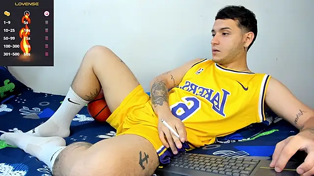 Noha white online show from 12/27/24, 06:10