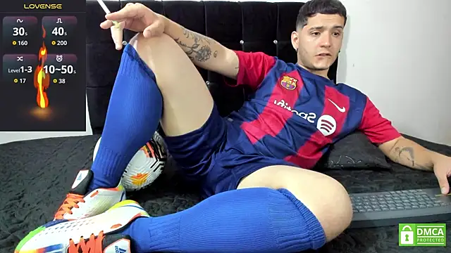 Noha white online show from 10/13/25, 07:14