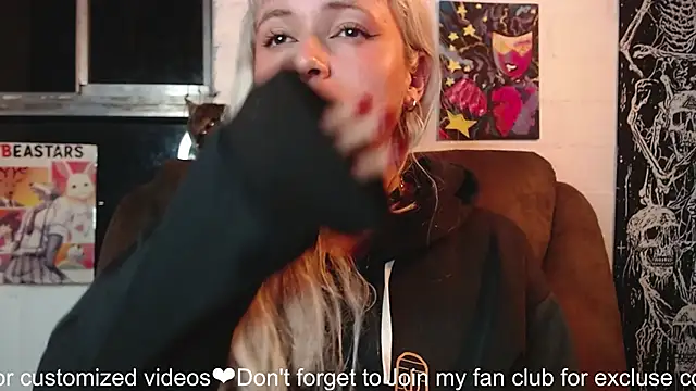 NEXT DOOR GIRL  online show from 12/27/24, 07:29