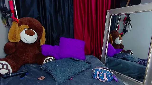 AvaLusty online show from 03/09/25, 01:59