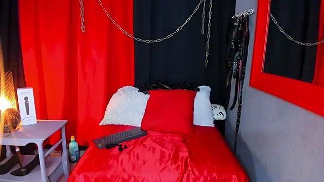 AvaLusty online show from 09/29/25, 04:23