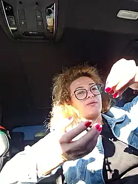 Selenna emma online show from 10/29/25, 11:12