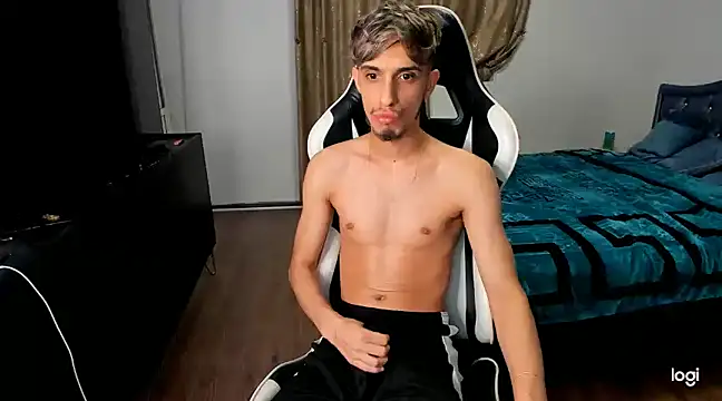 Snapshot of se6model chatting on 12/01/24, 05:02 se6model online show from 12/01/24, 05:02