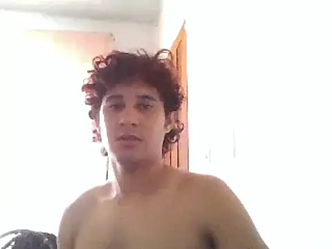 Snapshot of pedrodavid_ chatting on 12/27/24, 03:15 pedrodavid  online show from 12/27/24, 03:15