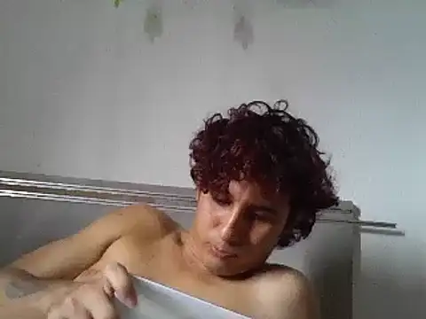 Snapshot of pedrodavid_ chatting on 01/07/25, 07:17 pedrodavid  online show from 01/07/25, 07:17