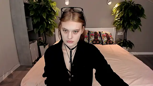 CandyBooms  online show from 09/24/25, 12:41