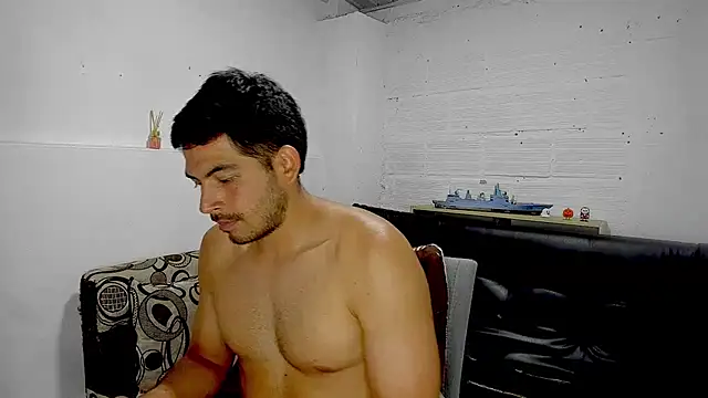 Himoreno25 online show from 02/21/25, 12:27