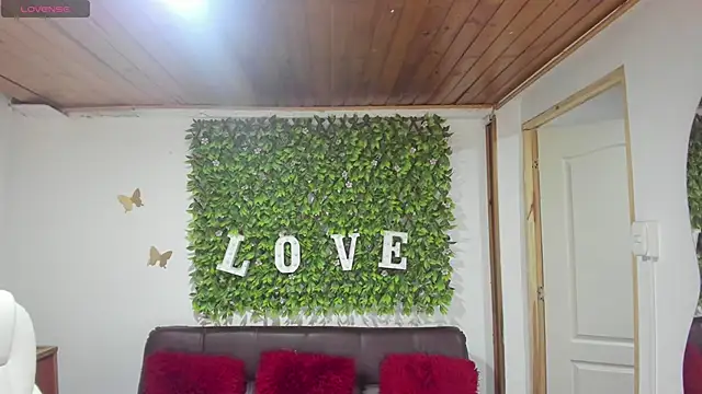 Enma  clark online show from 02/05/25, 07:10