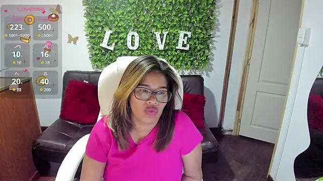 Enma  clark online show from 02/11/25, 07:16