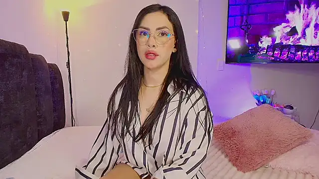 Maya Bluee online show from 04/20/26, 03:53