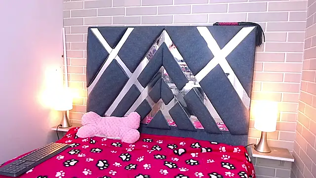 AndreaGil  online show from 01/17/25, 12:31