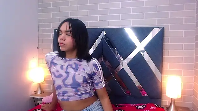 AndreaGil  online show from 01/24/25, 12:41