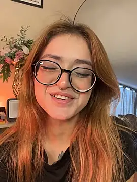 Snapshot of SweetJennaa chatting on 06/26/26, 10:58 SweetJennaa online show from 06/26/26, 10:58