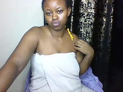 Candii wet  online show from 03/01/25, 03:43