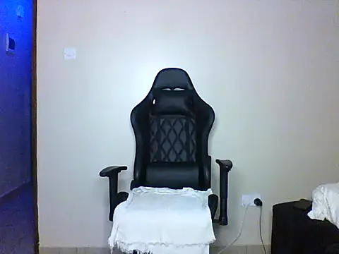 Candii wet  online show from 10/08/25, 07:44