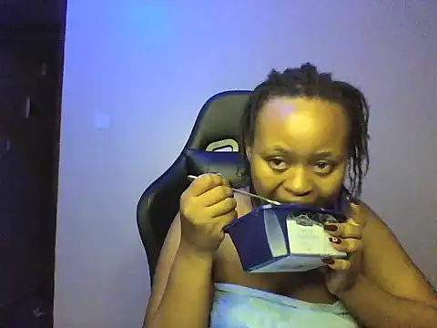 Candii wet  online show from 02/06/26, 12:48