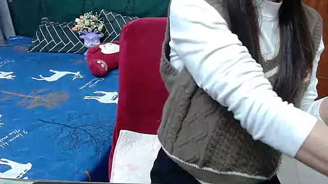 Snapshot of Cindy--Cici chatting on 02/18/25, 04:26 Cindy--Cici online show from 02/18/25, 04:26