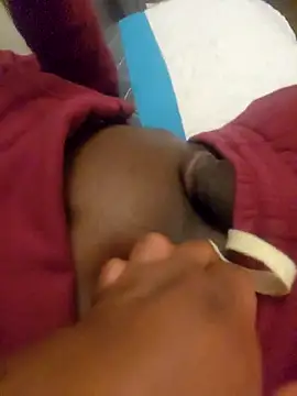 Cameltoekilla online show from 01/05/25, 04:25