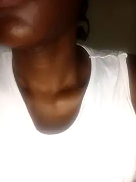 Snapshot of Hot_ebony30 chatting on 11/30/25, 04:38 Hot ebony30 online show from 11/30/25, 04:38