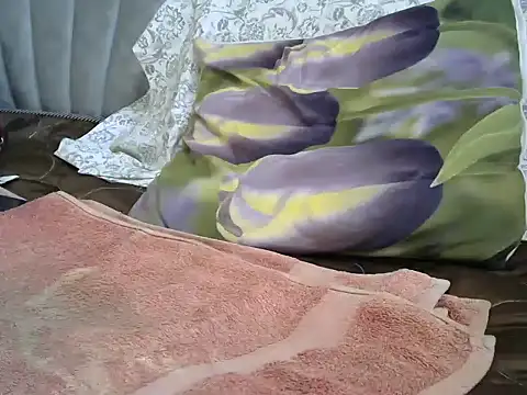 Snapshot of Candykitten chatting on 02/16/25, 09:04 Candykitten online show from 02/16/25, 09:04