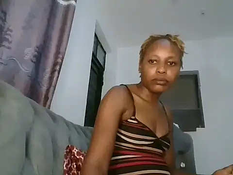 Snapshot of Candykitten chatting on 03/15/25, 03:40 Candykitten online show from 03/15/25, 03:40