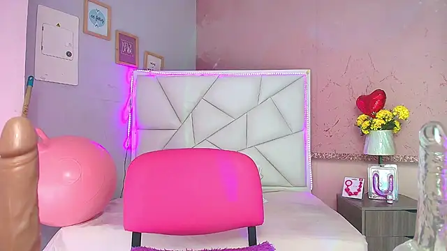 Snapshot of ariadna_dawson7 chatting on 03/22/25, 06:03 ariadna dawson7 online show from 03/22/25, 06:03