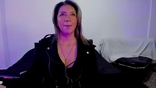 MichelleManson online show from 10/07/25, 10:56