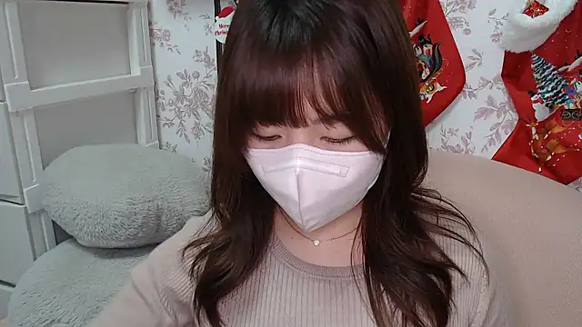 mei hosina online show from 12/16/25, 03:50