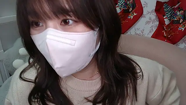 mei hosina online show from 12/18/25, 03:51