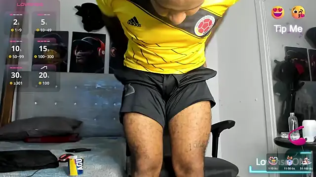 Snapshot of Hardboy_latin chatting on 06/18/26, 04:02 Hardboy latin online show from 06/18/26, 04:02