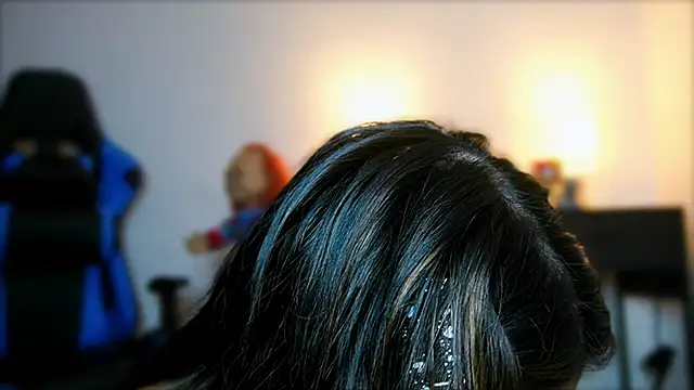 Snapshot of AlessiaVix chatting on 02/05/25, 04:36 AlessiaVix online show from 02/05/25, 04:36