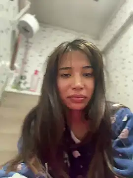 Snapshot of AlessiaVix chatting on 03/13/25, 05:00 AlessiaVix online show from 03/13/25, 05:00