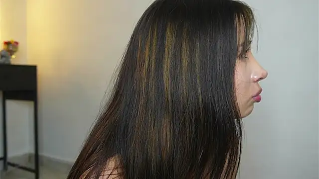 Snapshot of AlessiaVix chatting on 03/14/25, 08:38 AlessiaVix online show from 03/14/25, 08:38