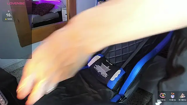 VladHellsing4 online show from 02/09/25, 10:11