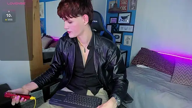 VladHellsing4 online show from 02/12/25, 02:32