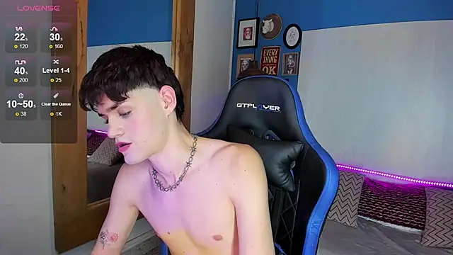 VladHellsing4 online show from 02/28/25, 03:04