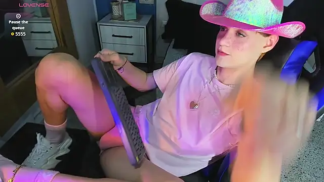 VladHellsing4 online show from 09/23/25, 02:42