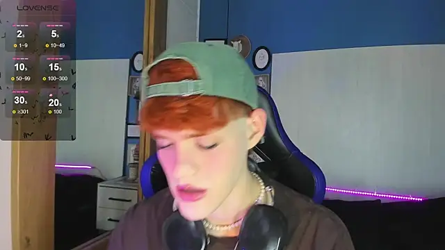 VladHellsing4 online show from 10/05/25, 03:10