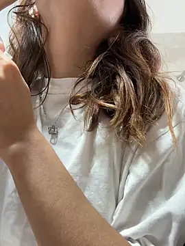 Snapshot of SaraLatinayPrimiciax chatting on 03/16/25, 04:01 SaraLatinayPrimiciax online show from 03/16/25, 04:01