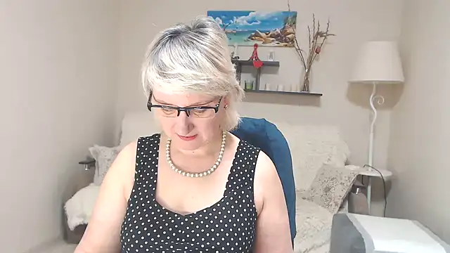 FleurMays online show from 03/11/25, 04:10